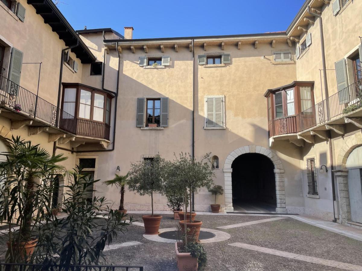 Appartement Antiche Colonne à Vérone Extérieur photo
