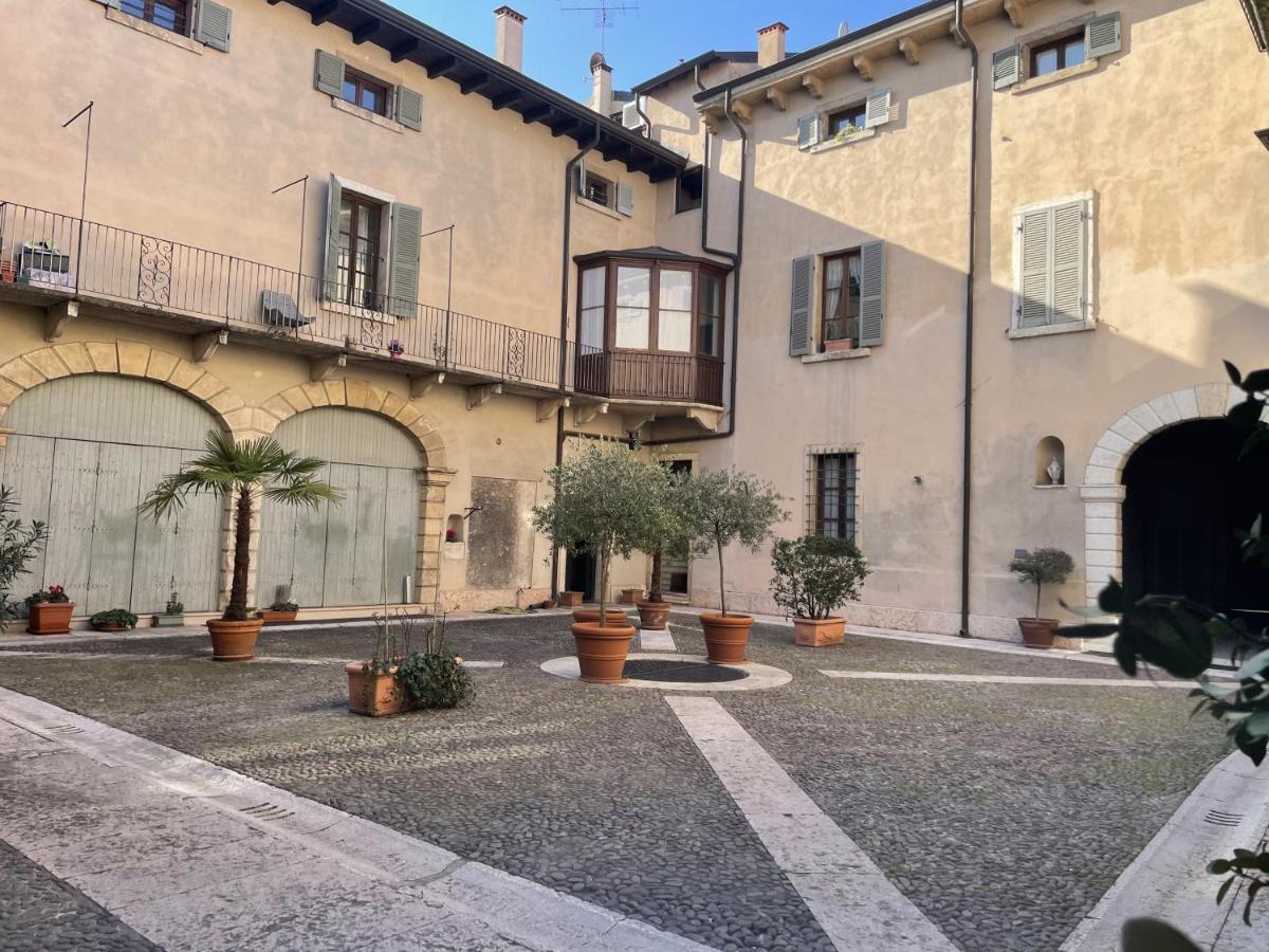 Appartement Antiche Colonne à Vérone Extérieur photo
